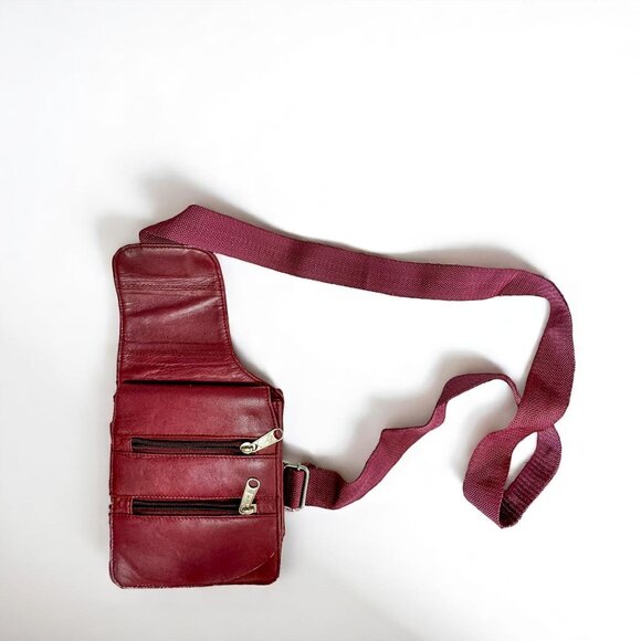 Vintage Burgundy Leather Chest Sling Crossbody Bag – Unisex Travel Utility Style - Picture 4 of 8